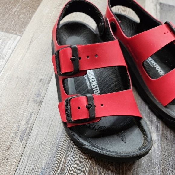 Birkenstock Mogami Birko-Flor Crimson Red + Black Footbed Size 12-12.5 - Picture 2 of 6